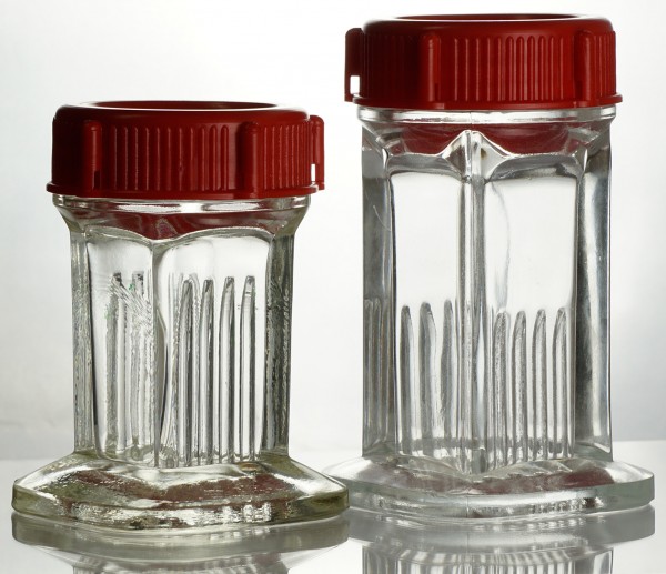 Staining jars according to Coplin Soda glass